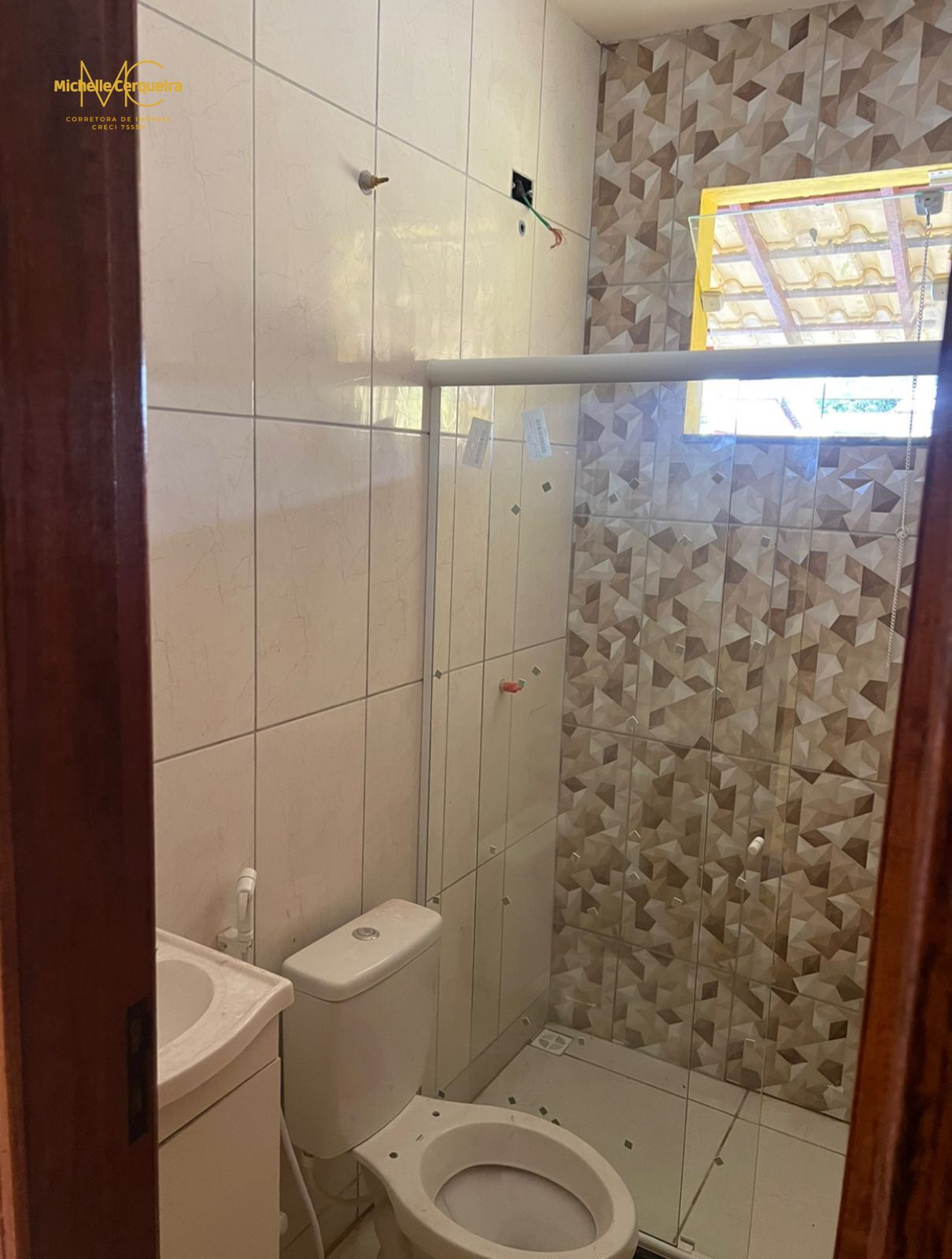 Casa à venda com 1 quarto, 40m² - Foto 2