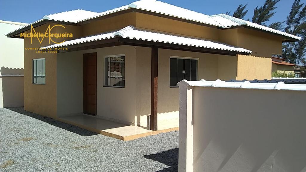 Casa à venda com 2 quartos, 70m² - Foto 2