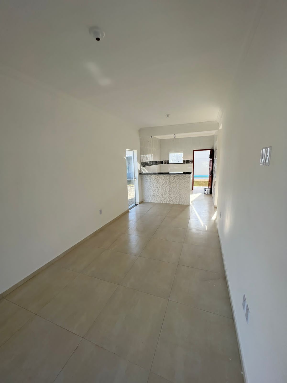 Casa à venda com 2 quartos, 70m² - Foto 5