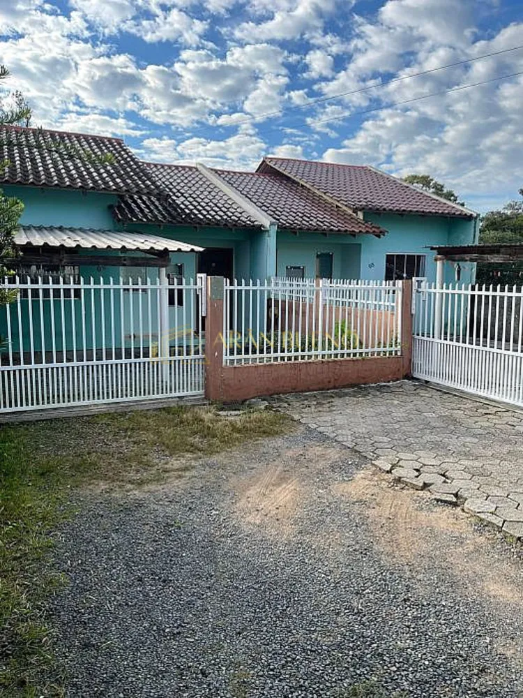 Casa, 6 quartos, 39 m² - Foto 1