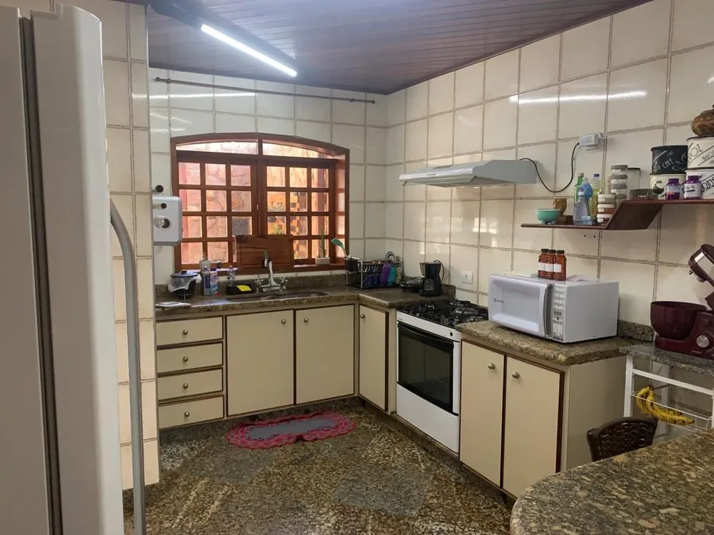 Casa, 3 quartos, 255 m² - Foto 1