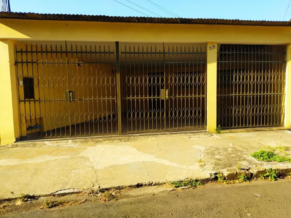 Casa, 3 quartos, 249 m² - Foto 2
