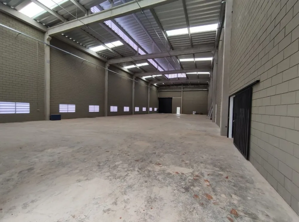 Depósito-Galpão, 975 m² - Foto 1