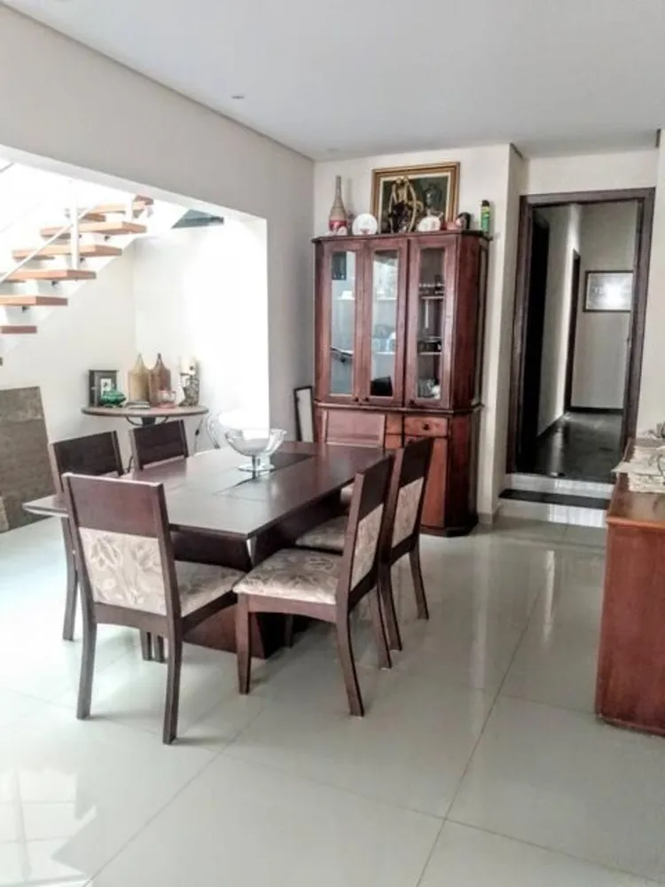 Casa, 5 quartos, 149 m² - Foto 4