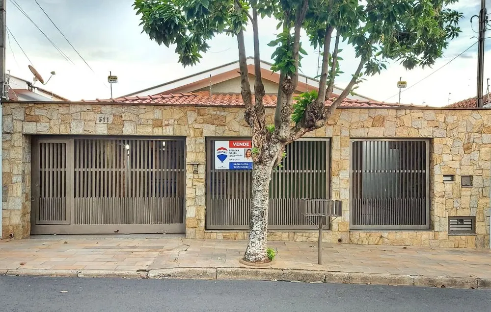 Casa, 3 quartos, 194 m² - Foto 1