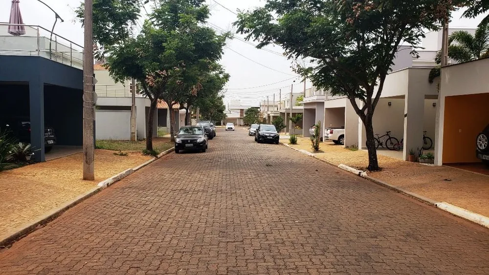 Loteamento e Condomínio, 200 m² - Foto 1