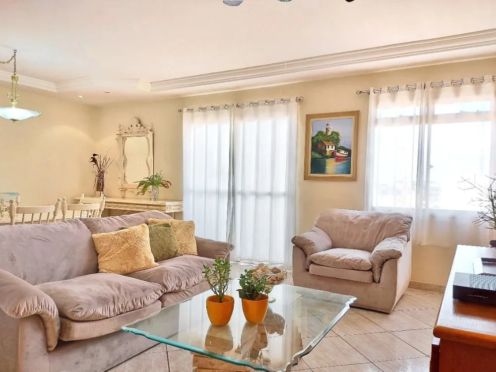 Apartamento, 3 quartos, 196 m² - Foto 1