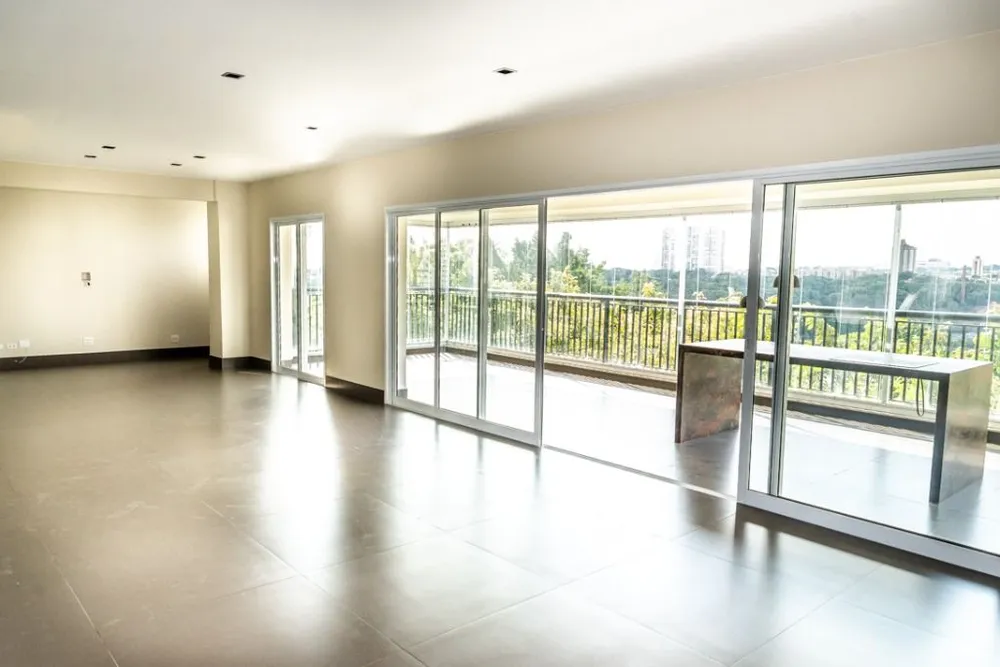 Apartamento, 3 quartos, 236 m² - Foto 2