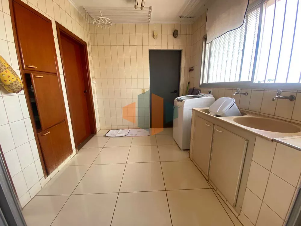 Apartamento à venda com 3 quartos, 144m² - Foto 7