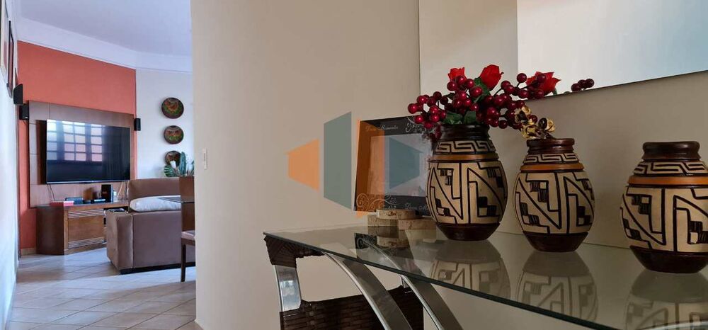 Casa, 3 quartos, 207 m² - Foto 2
