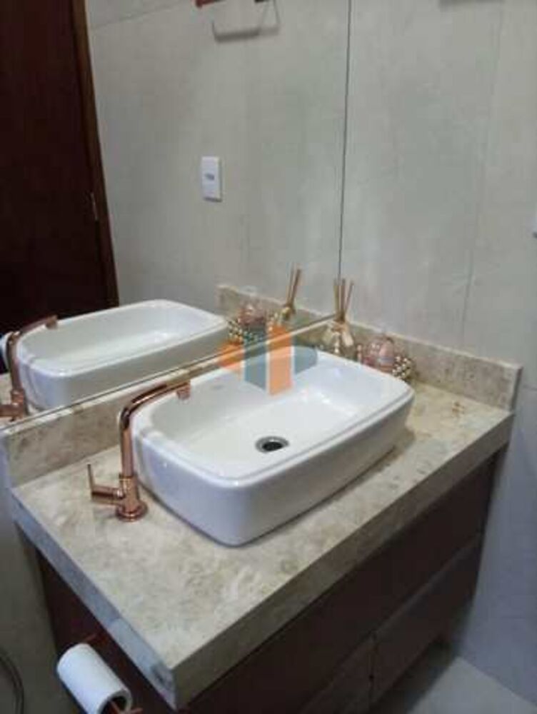 Casa de Condomínio à venda com 3 quartos, 180m² - Foto 3
