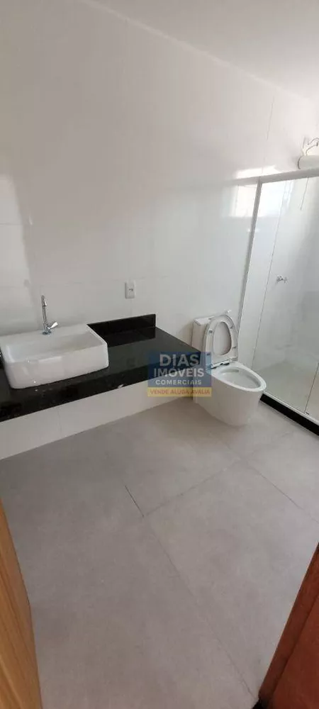Casa, 4 quartos, 250 m² - Foto 2