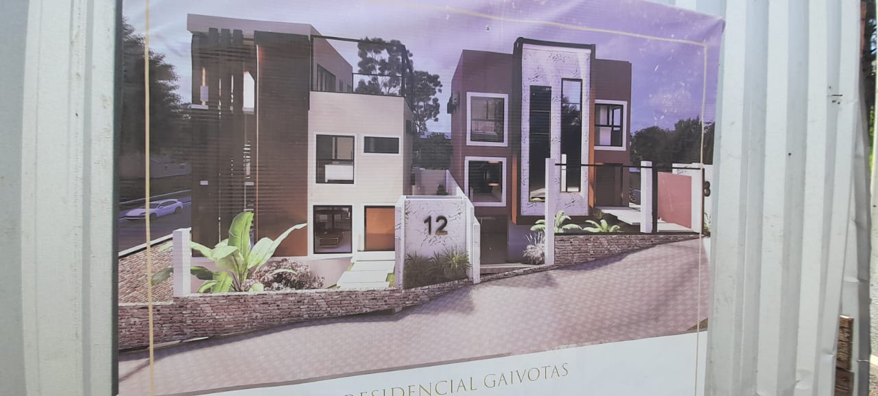 Sobrado à venda com 3 quartos, 170m² - Foto 1