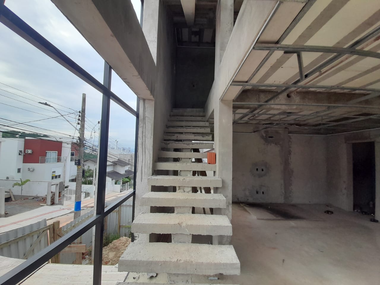 Sobrado à venda com 3 quartos, 170m² - Foto 4