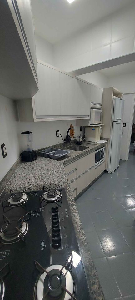 Apartamento à venda com 3 quartos, 110m² - Foto 2