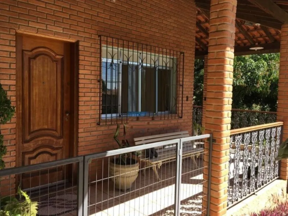 Chácara, 3 quartos, 1454 m² - Foto 2