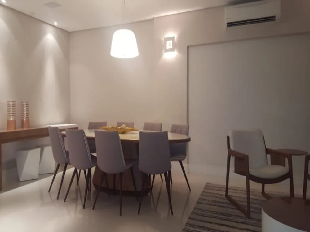 Apartamento, 3 quartos, 247 m² - Foto 1