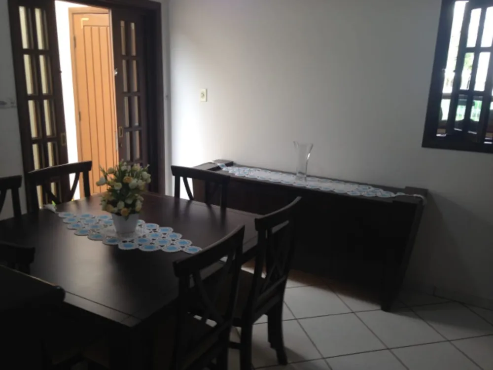 Casa, 3 quartos, 193 m² - Foto 1