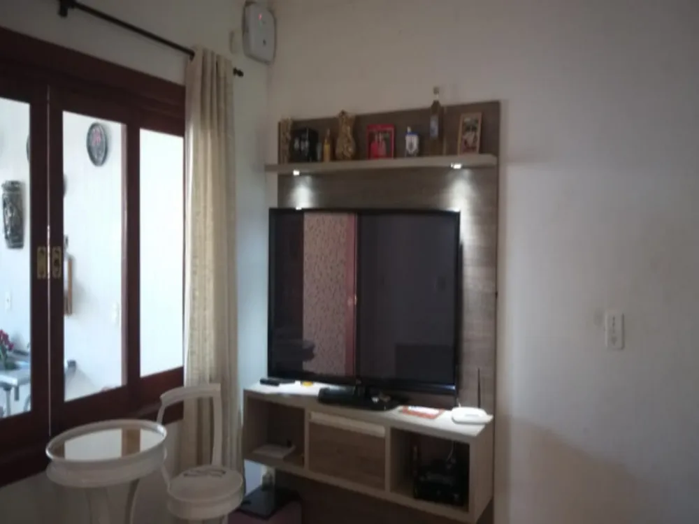 Casa, 3 quartos, 192 m² - Foto 2