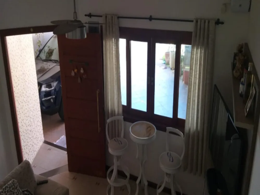 Casa, 3 quartos, 192 m² - Foto 1