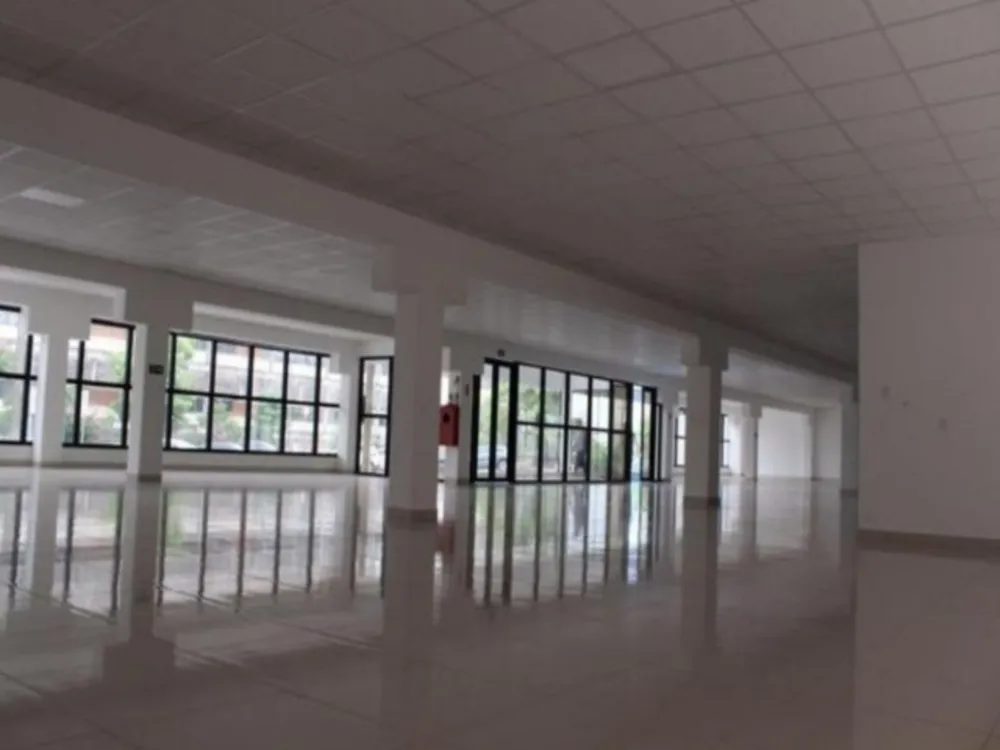 Prédio Inteiro, 2750 m² - Foto 1