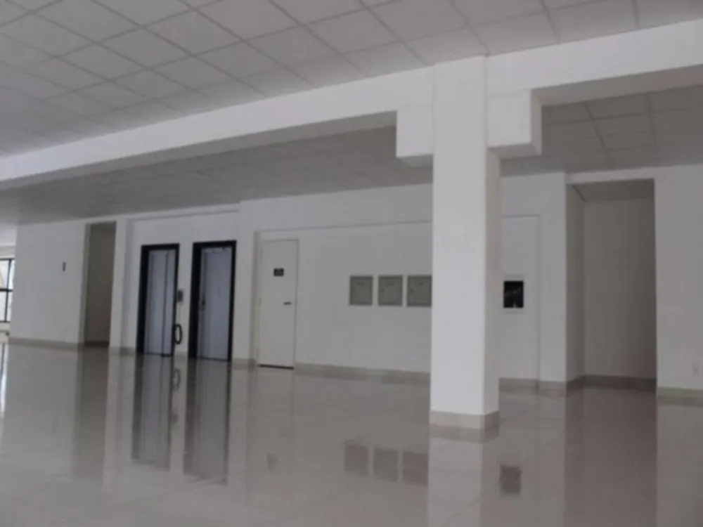 Prédio Inteiro, 2750 m² - Foto 2