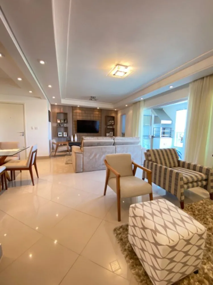 Apartamento, 3 quartos, 156 m² - Foto 2
