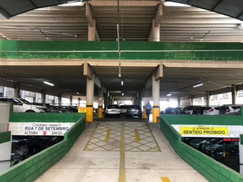 Prédio Inteiro - Foto 1