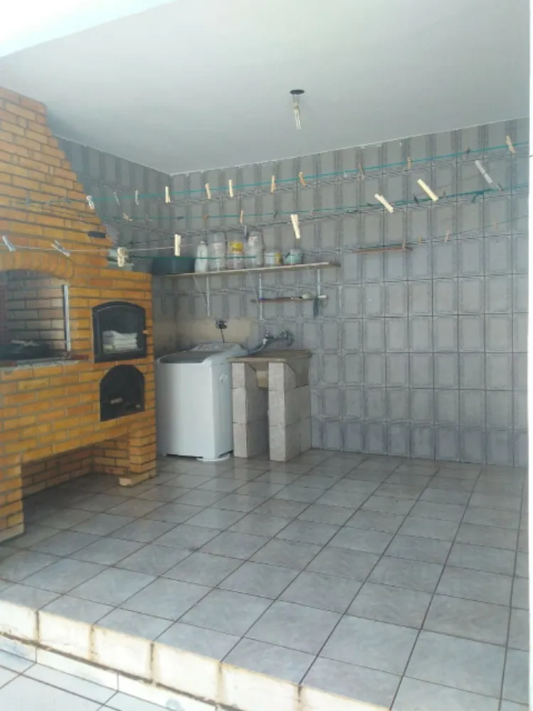 Casa, 3 quartos, 240 m² - Foto 3