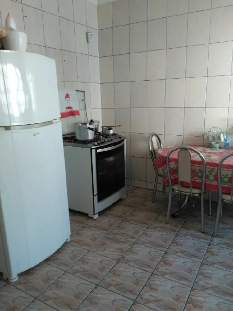 Casa, 3 quartos, 240 m² - Foto 4