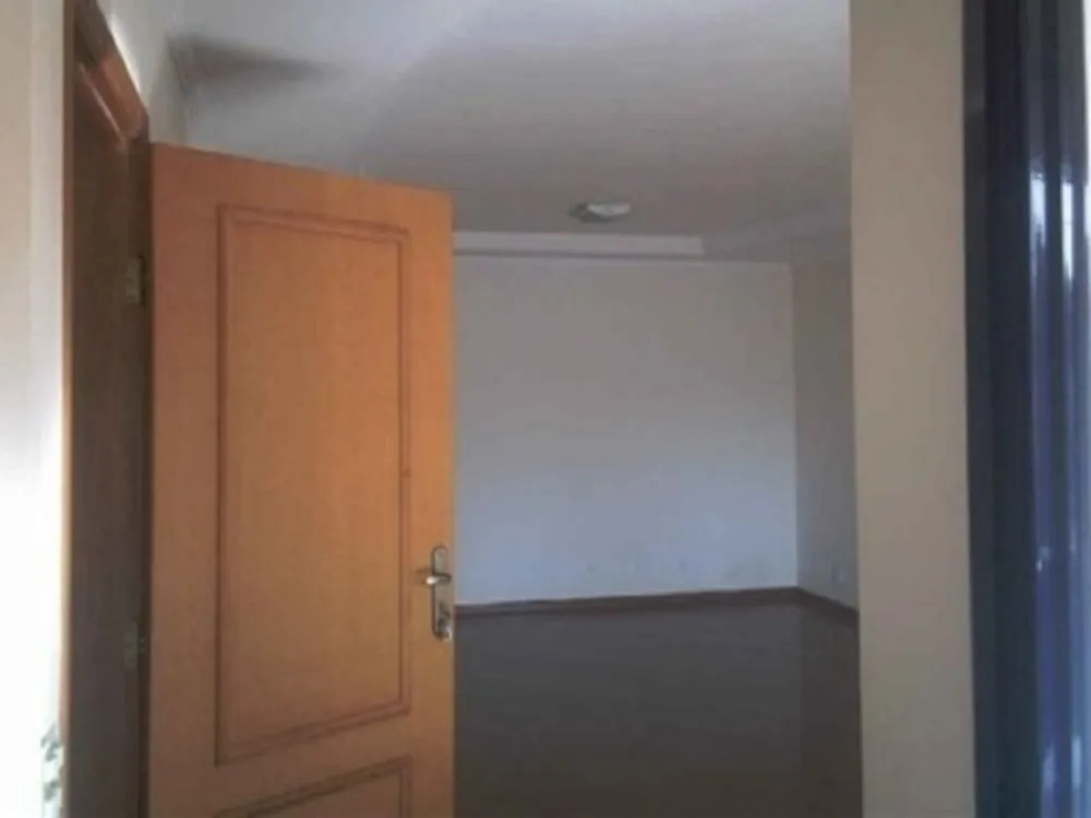 Apartamento, 3 quartos, 224 m² - Foto 1