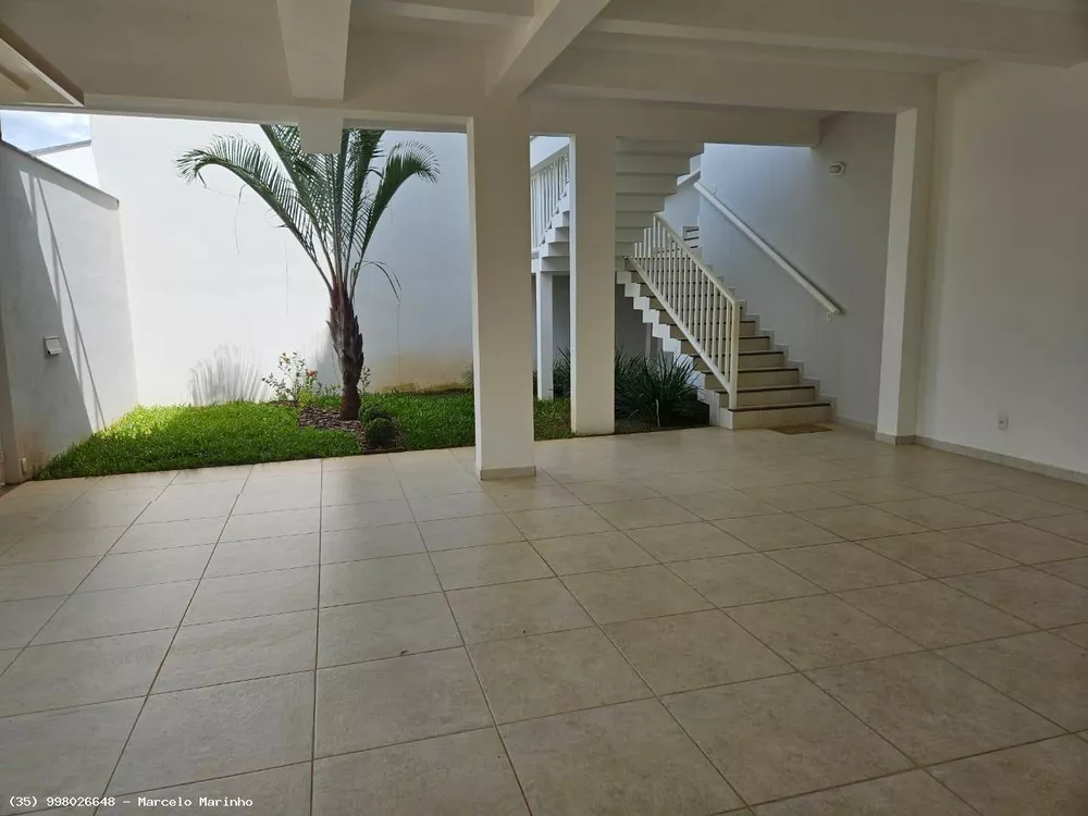 Casa, 3 quartos, 301 m² - Foto 3