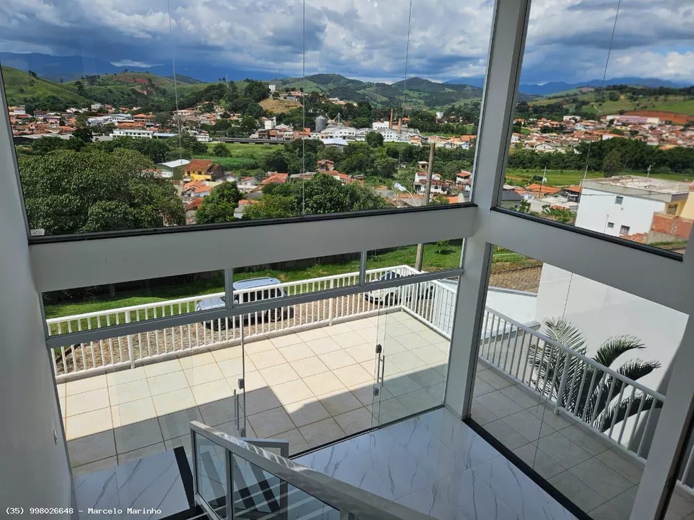 Casa, 3 quartos, 301 m² - Foto 1