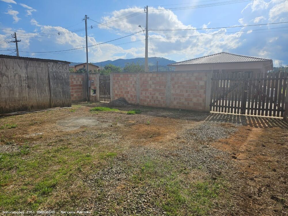 Casa à venda com 2 quartos, 360m² - Foto 5