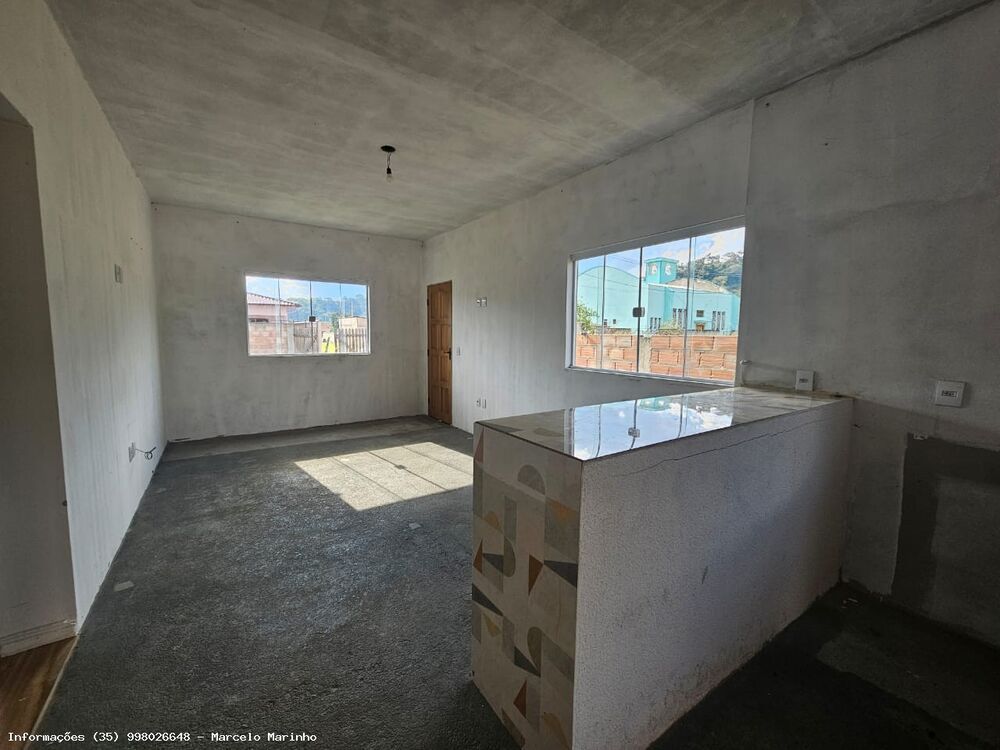 Casa à venda com 2 quartos, 360m² - Foto 11