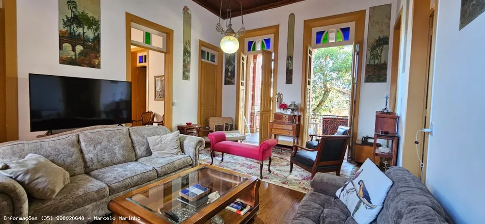 Casa, 6 quartos, 252 m² - Foto 2