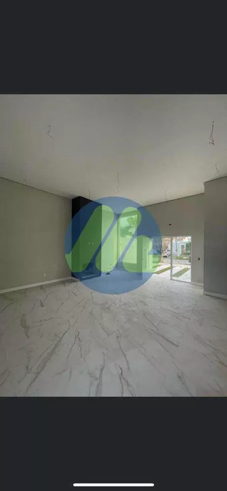 Casa à venda com 3 quartos, 175m² - Foto 1