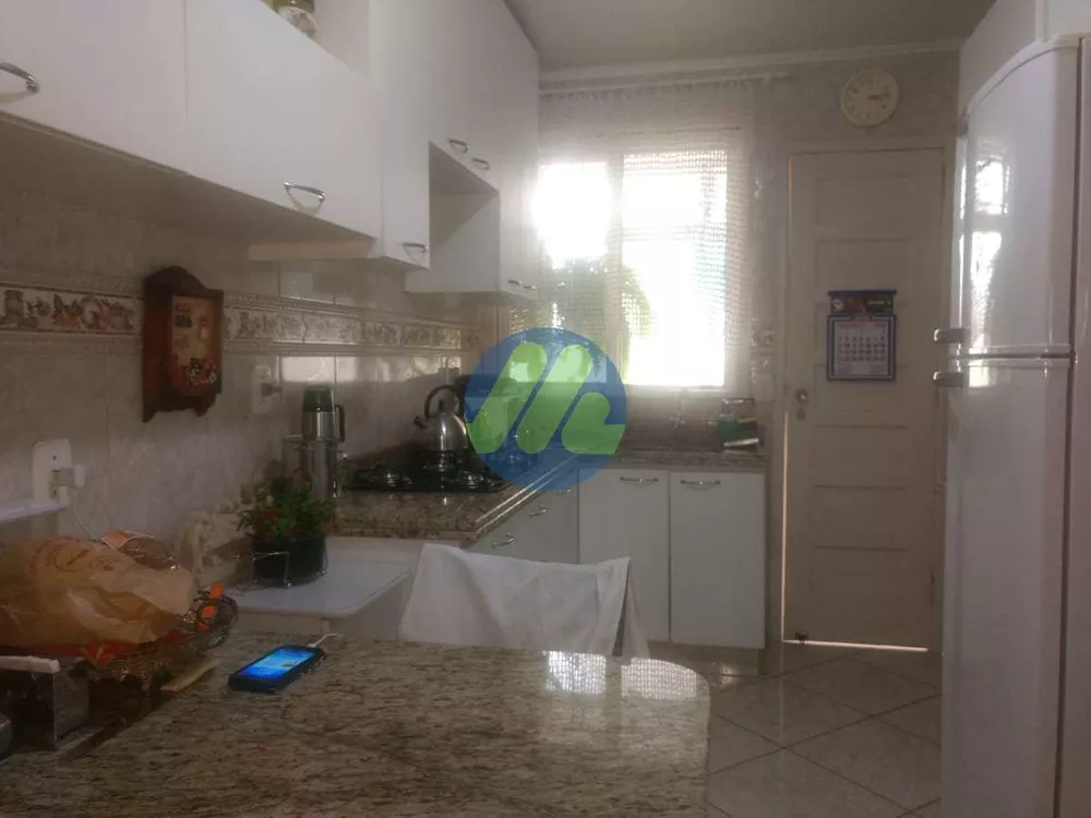 Apartamento à venda com 3 quartos, 106m² - Foto 3