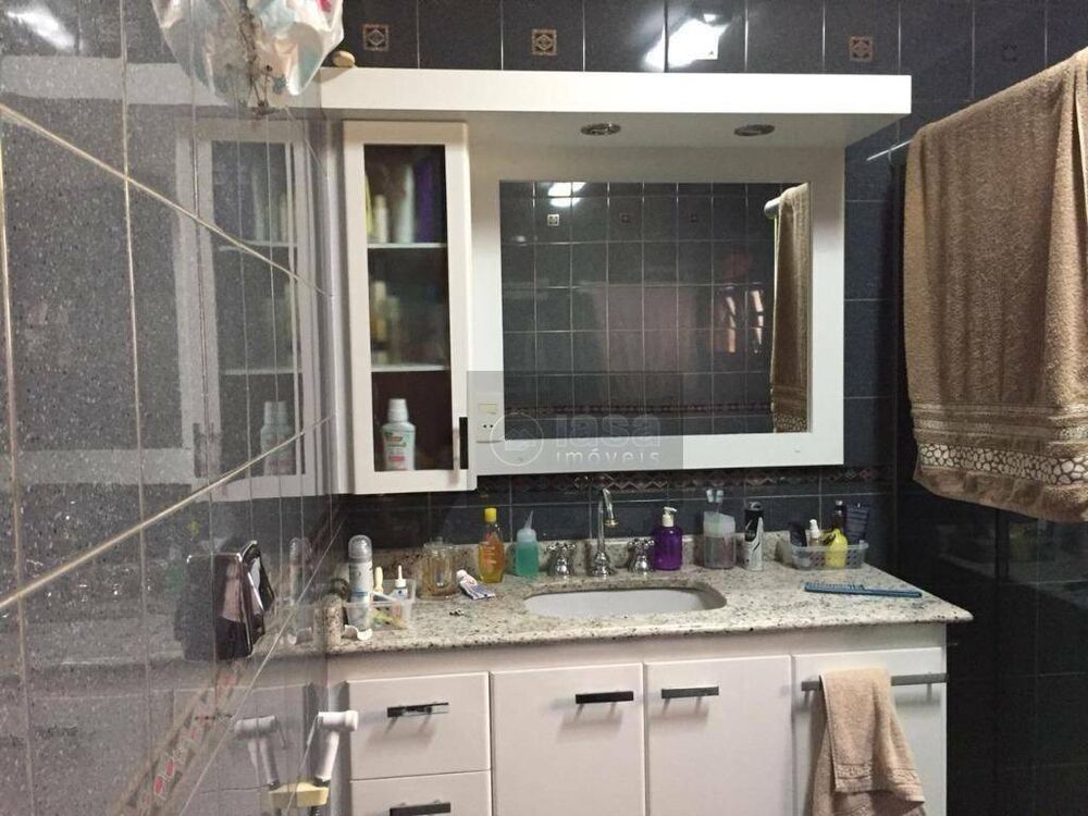 Sobrado, 3 quartos, 313 m² - Foto 1