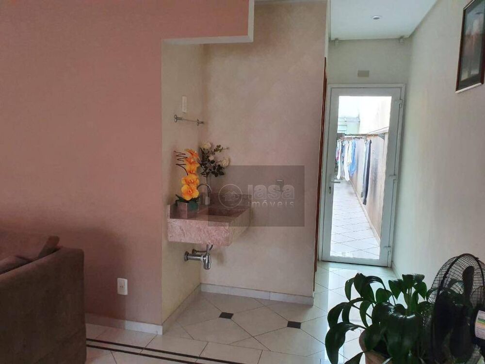 Casa, 3 quartos - Foto 2