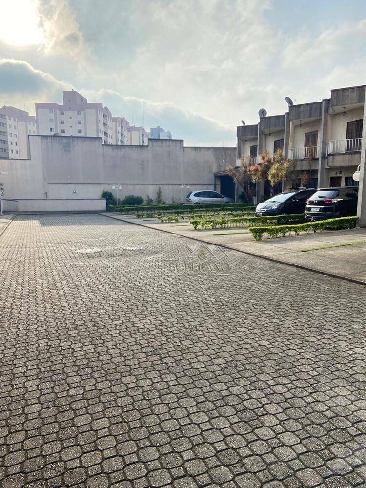 Sobrado para alugar com 2 quartos, 127m² - Foto 4