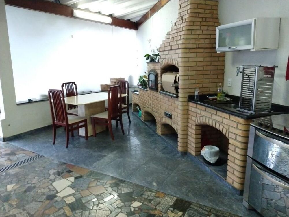 Sobrado, 3 quartos, 300 m² - Foto 1