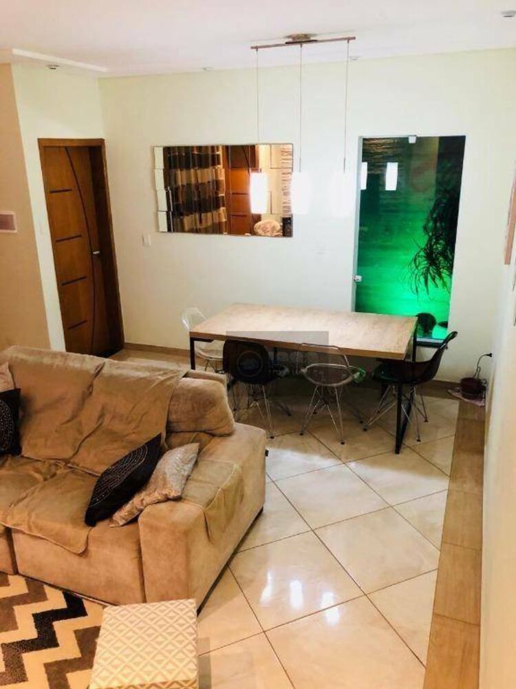 Sobrado à venda com 3 quartos, 119m² - Foto 1