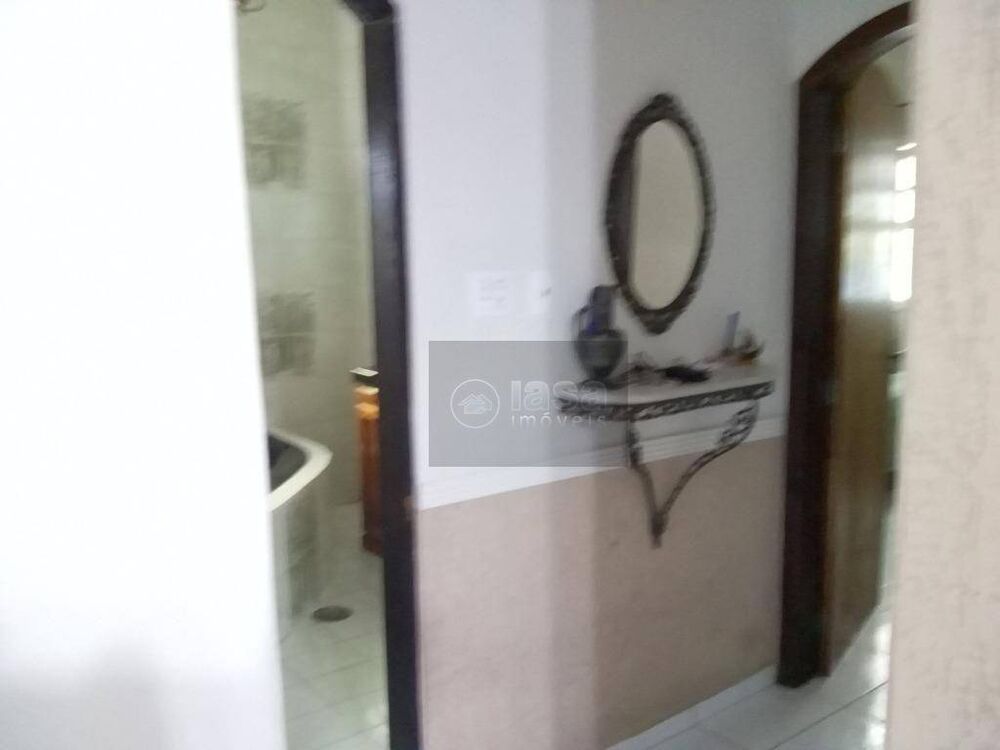 Casa à venda com 8 quartos, 303M2 - Foto 7