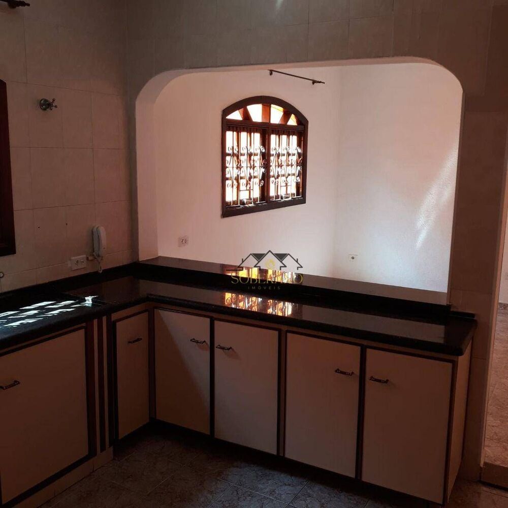 Sobrado, 3 quartos, 274 m² - Foto 2