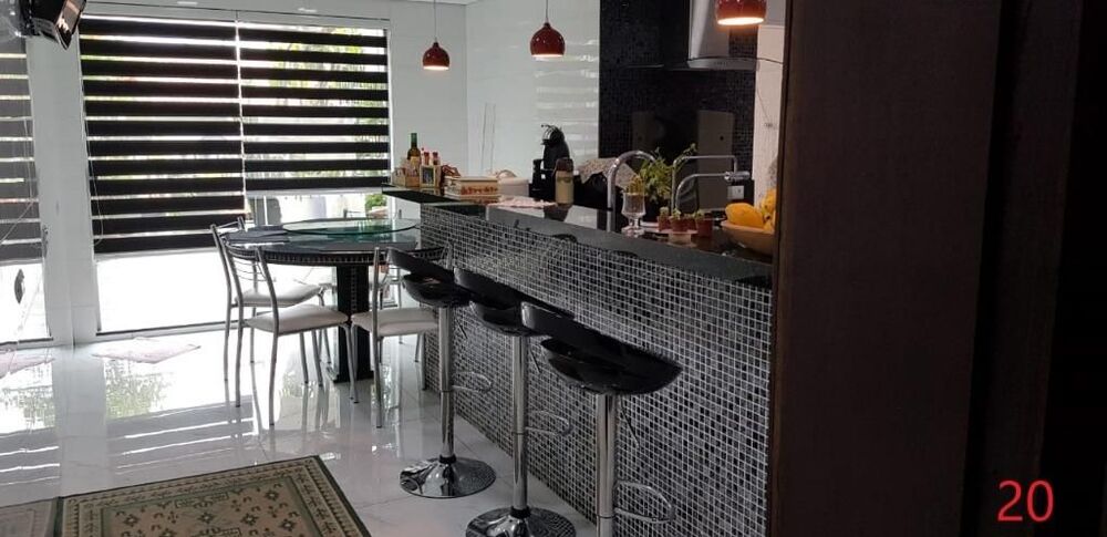 Sobrado à venda com 3 quartos, 586M2 - Foto 4