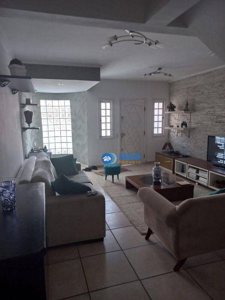 Sobrado, 3 quartos, 200 m² - Foto 2