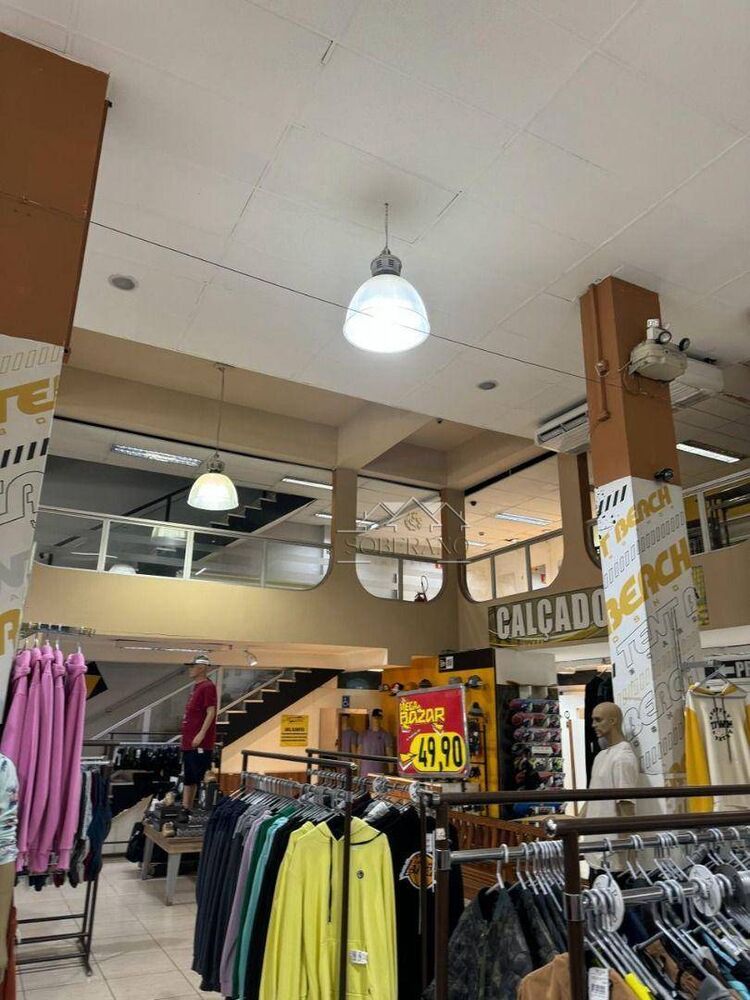 Loja-Salão, 880 m² - Foto 1