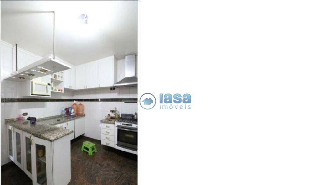 Sobrado à venda com 3 quartos, 331m² - Foto 2