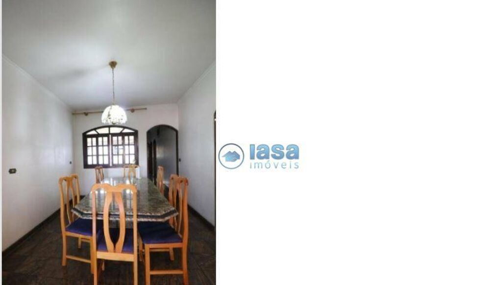 Sobrado à venda com 3 quartos, 331m² - Foto 1